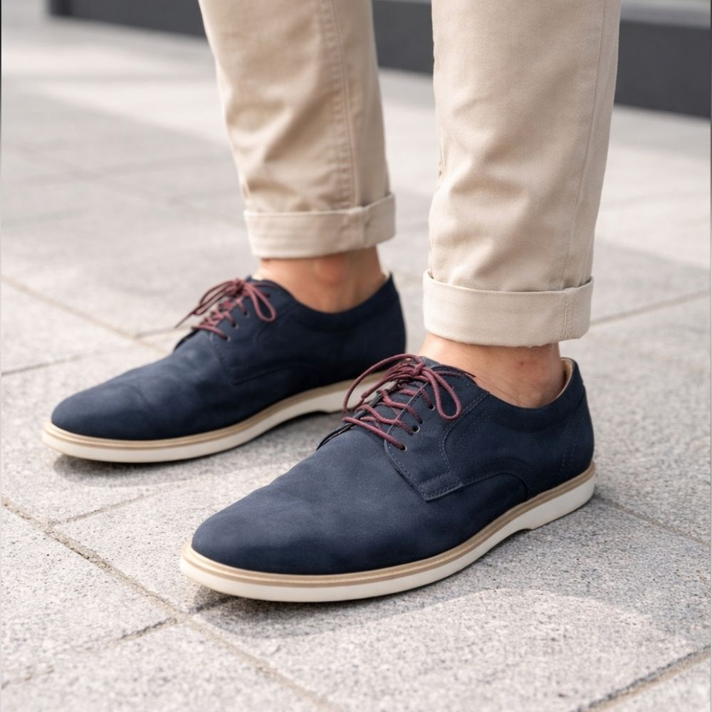 Clarks dark Navy  Leather Oxfords with  Laces burgundy
